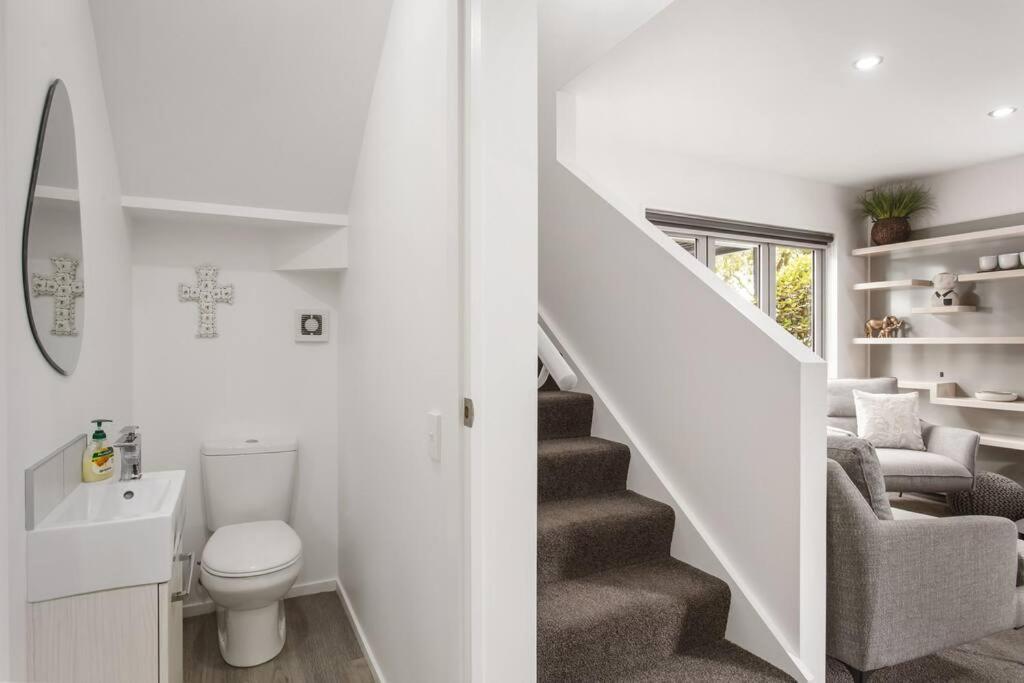 Convenient Urban Townhouse 2 Carparks Available Leilighet Christchurch Eksteriør bilde