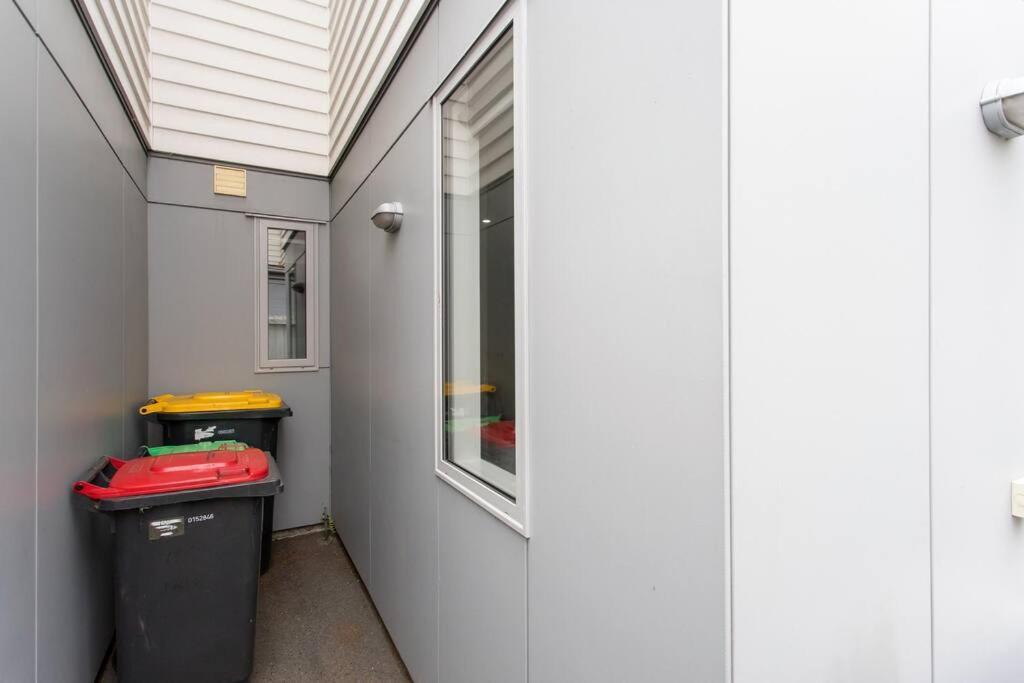 Convenient Urban Townhouse 2 Carparks Available Leilighet Christchurch Eksteriør bilde