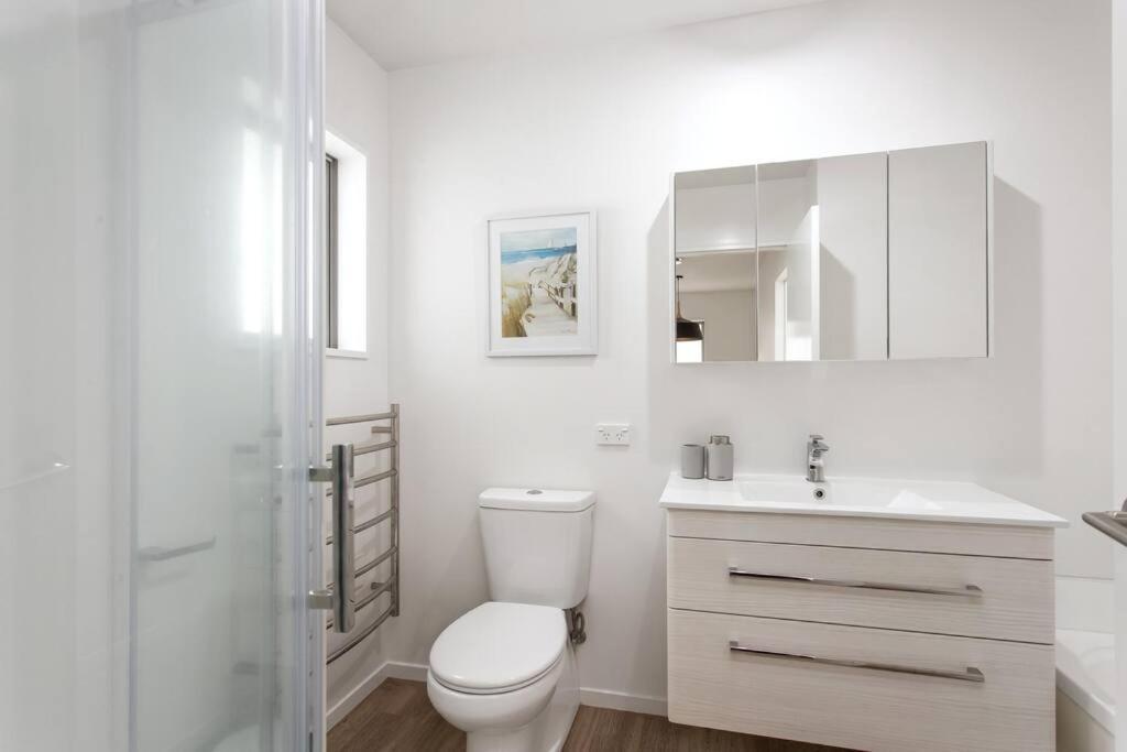 Convenient Urban Townhouse 2 Carparks Available Leilighet Christchurch Eksteriør bilde