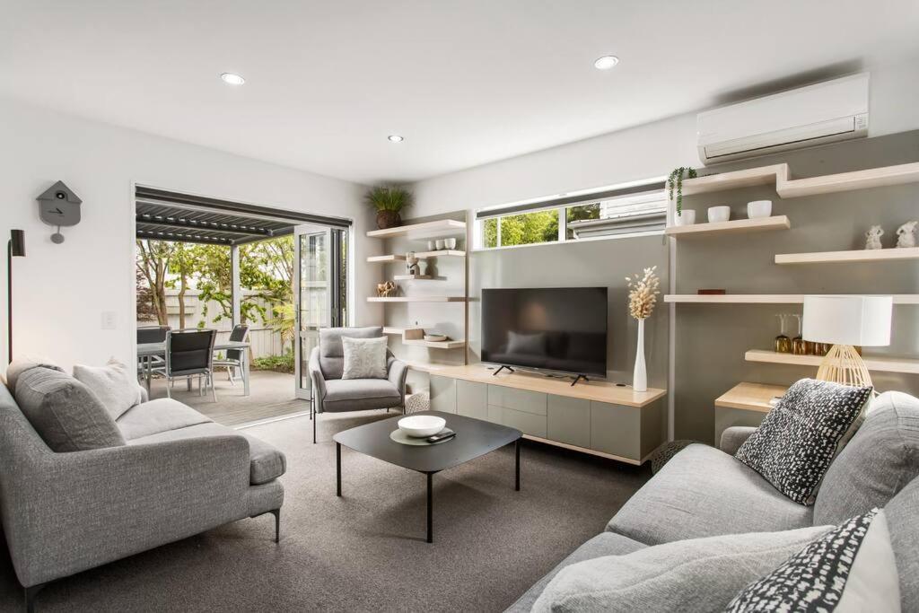 Convenient Urban Townhouse 2 Carparks Available Leilighet Christchurch Eksteriør bilde